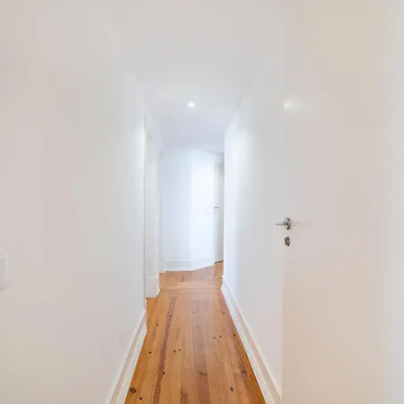 Desterro 4 - Historical Four-bedroom Apartment *