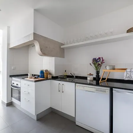 Desterro 4 - Historical Four-bedroom * Lissabon