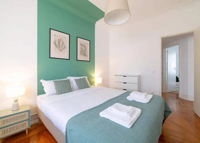 Apartment Desterro 4 - Historical Four-bedroom Lissabon