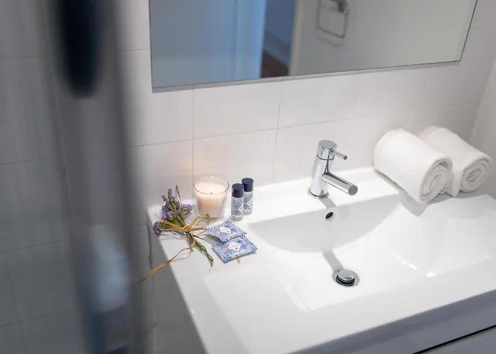 Desterro 4 - Historical Four-bedroom Lisboa