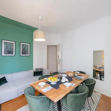 Desterro 4 - Historical Four-bedroom Apartment *