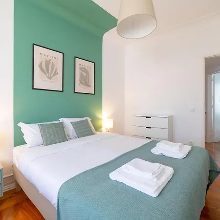 דירה Desterro 4 - Historical Four-bedroom ליסבון